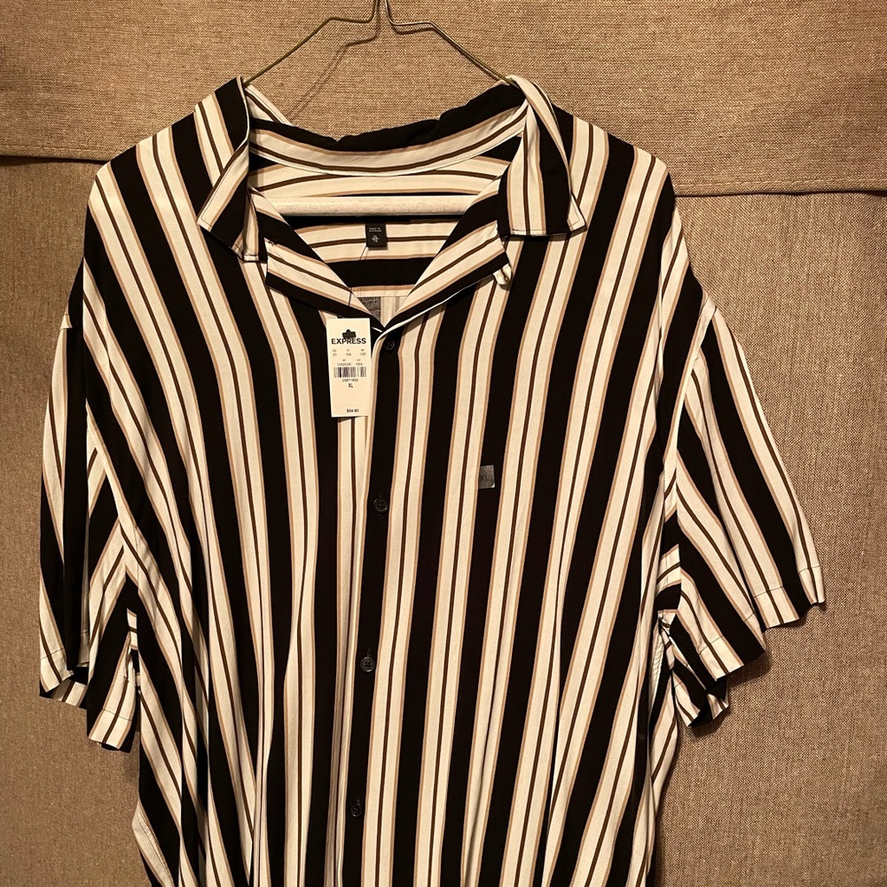 Express Short Sleeves Shirt